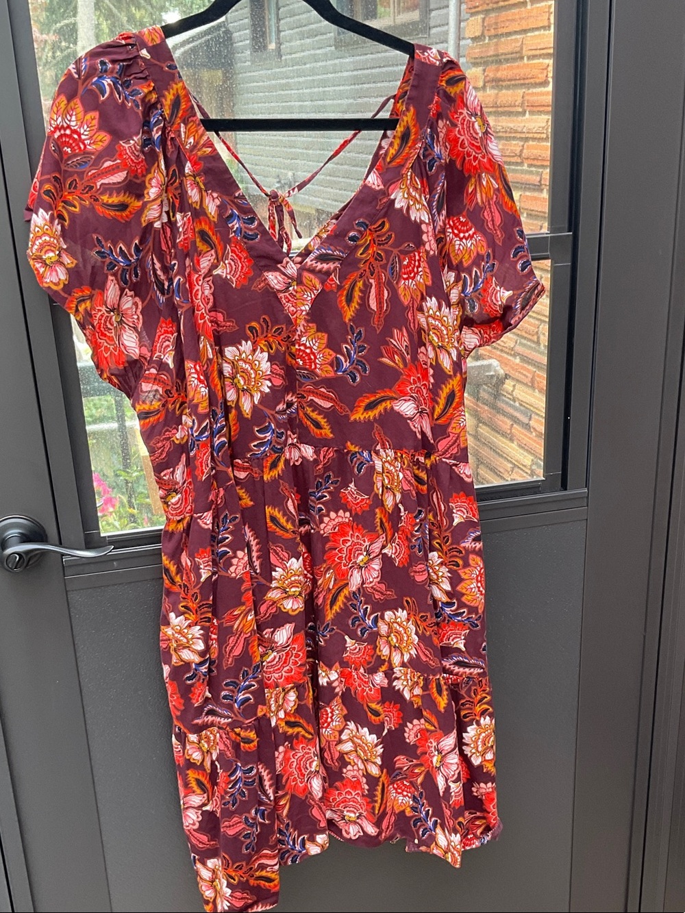 Old Navy Burgundy Floral V-Neck Short Sleeve Mini Dress